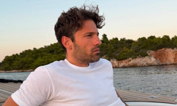 Κωνσταντίνος Αργυρός: Τραγούδησε σε πανηγύρι στην Αστυπάλαια, βίντεο