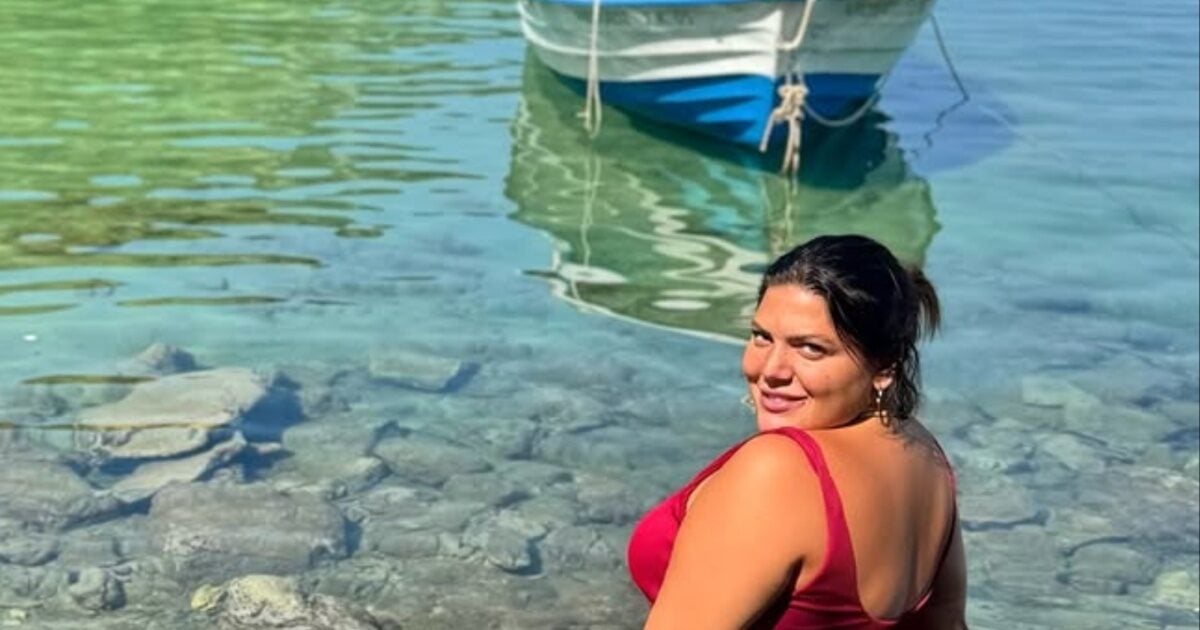 Δανάη Μπάρκα: Η φωτογραφία με μαγιό και το μήνυμα «Να μένεις εκεί που υπάρχει αγάπη, αλήθεια και αμοιβαιότητα»