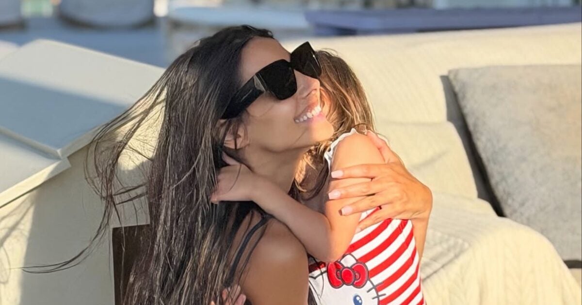 Άννα Μπεζάν: Τρυφερές στιγμές με την 3,5 ετών κόρη της στη Μύκονο