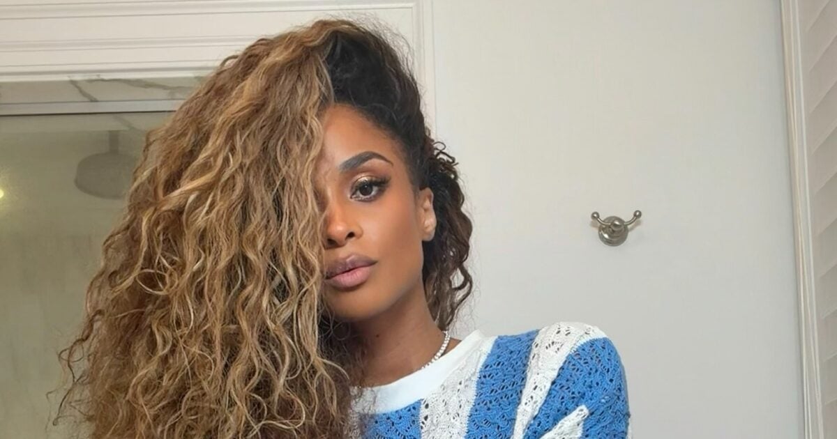 Ciara υιοθέτησε τη γοητευτική ξανθιά απόχρωση για τα μαλλιά της