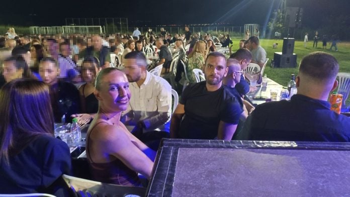 Κατερίνα Δαλάκα: Στο πλευρό του Θέμη Αμβροσιάδη και του Μάκη Αμβροσιάδη σε εκδήλωση στην Κατερίνη