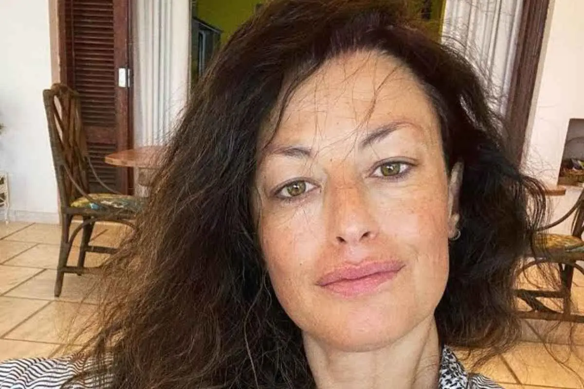 Γνωστή ηθοποιός: Αναγνωρίζετε την κοπέλα της φωτογραφίας; σήμερα είναι γνωστή ηθοποιός