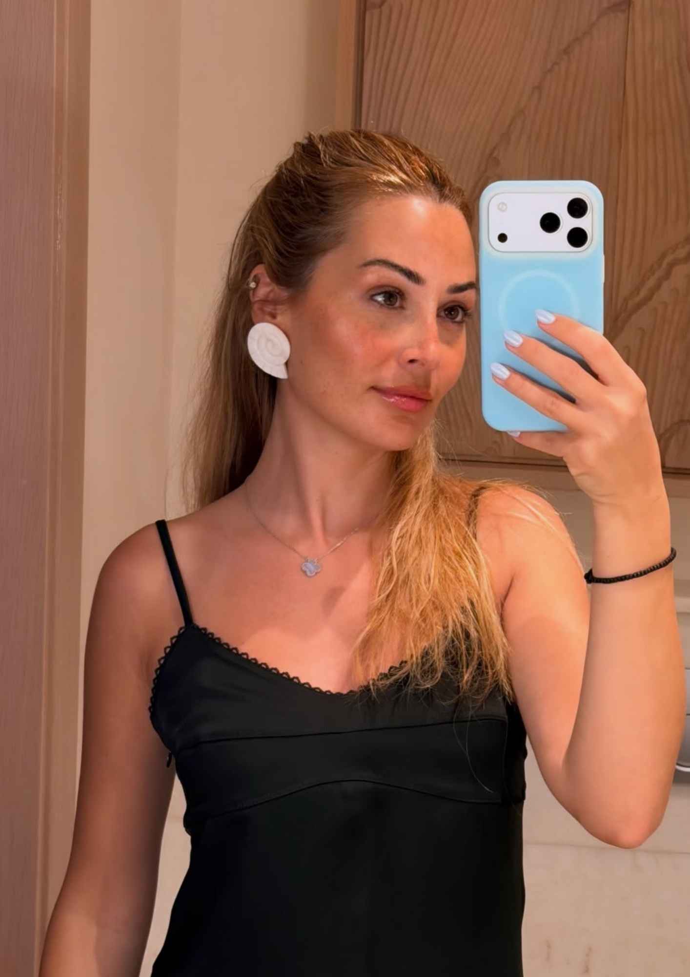 Ελένη Βουλγαράκη: Νέα ανάρτηση χωρίς τον Φώτη Ιωαννίδη μετά τις φήμες χωρισμού – Αναμνήσεις από τον Μαυρίκιο