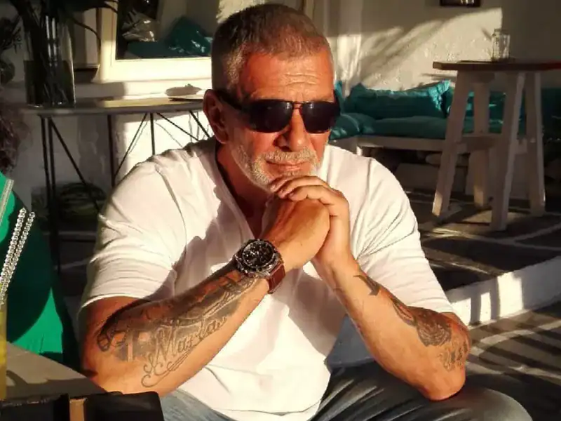 Οι ιστορίες Μαζωνάκη, Λιβιεράτου και 8 ακόμα διάσημων Ελλήνων που κλείστηκαν στο ψυχιατρείο με ή χωρίς τη θέλησή τους