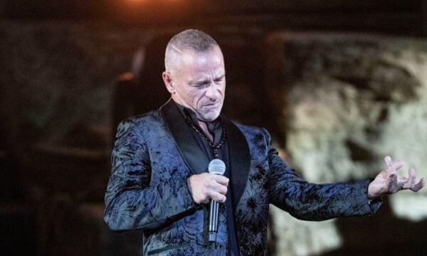 Eros Ramazzotti: Υποβλήθηκε σε επέμβαση στις φωνητικές του χορδές – Η απόφαση για τις προγραμματισμένες συναυλίες του
