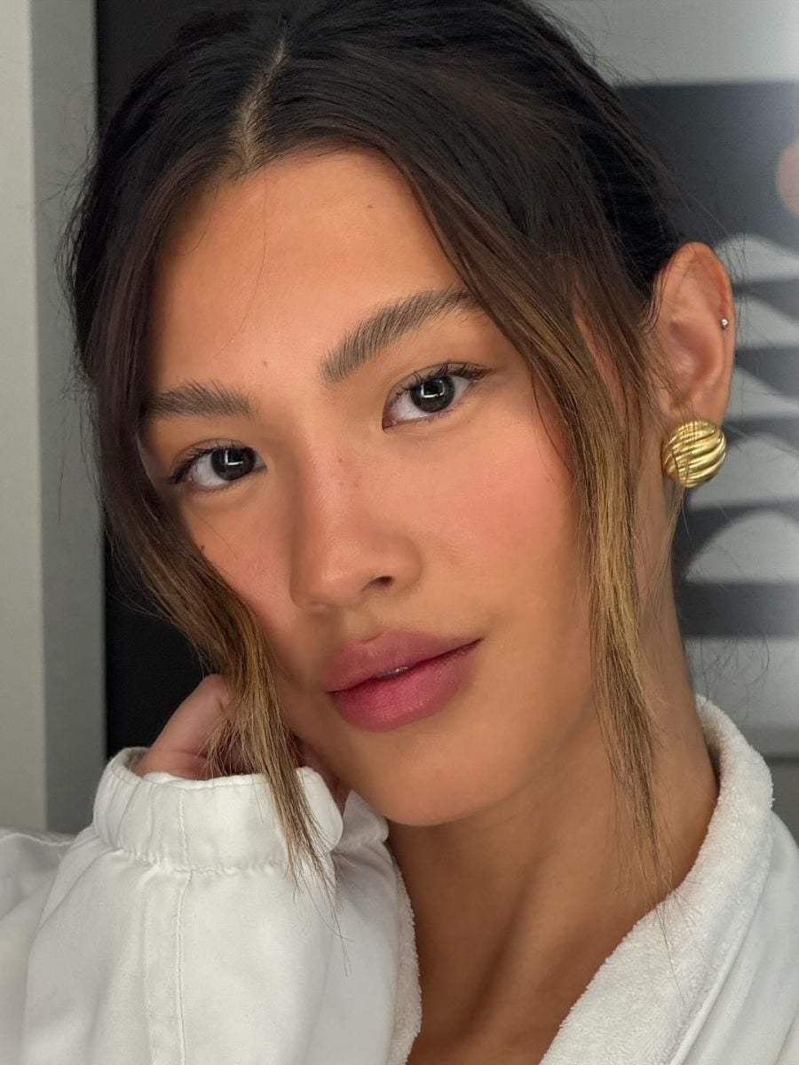 Birth Month Makeup: Το trend των ’00s επανέρχεται και δείχνει το κατάλληλο μακιγιάζ για τον μήνα γενεθλίων σου
