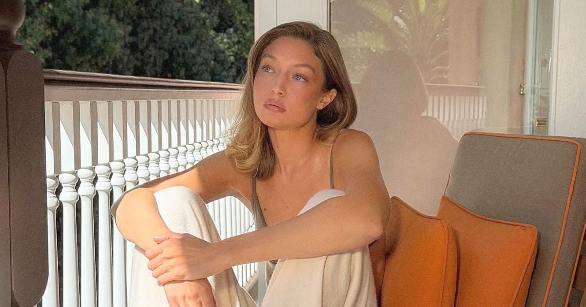 Gigi Hadid: Ποζάρει με αποχρωματισμένα φρύδια – Η τάση που μεταμορφώνει το πρόσωπο παραμένει στο προσκήνιο