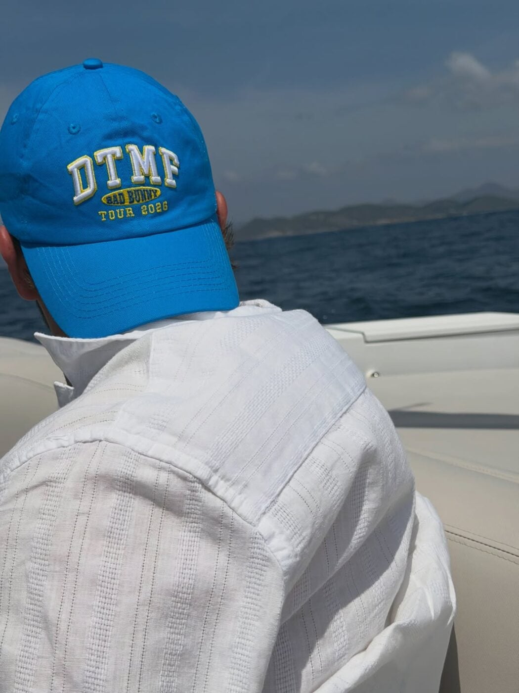 Κιάρα Φεράνι στην Ίμπιζα με τον σύντροφό της μετά τις διακοπές στην Ελλάδα – Τρυφερές στιγμές στην παραλία