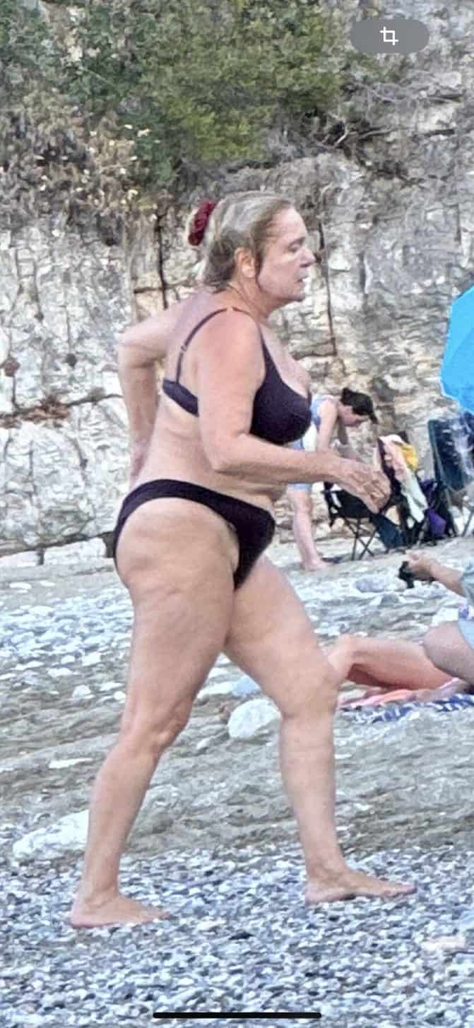 Μαρία Καβογιάννη: Τα μπάνια της 68χρονης «Κορίνας» στο Πήλιο όπως δεν την έχετε ξαναδεί