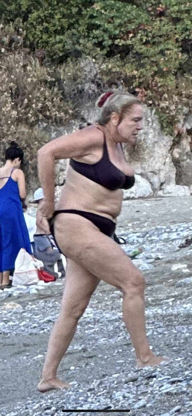 Μαρία Καβογιάννη: Τα μπάνια της 68χρονης «Κορίνας» στο Πήλιο όπως δεν την έχετε ξαναδεί