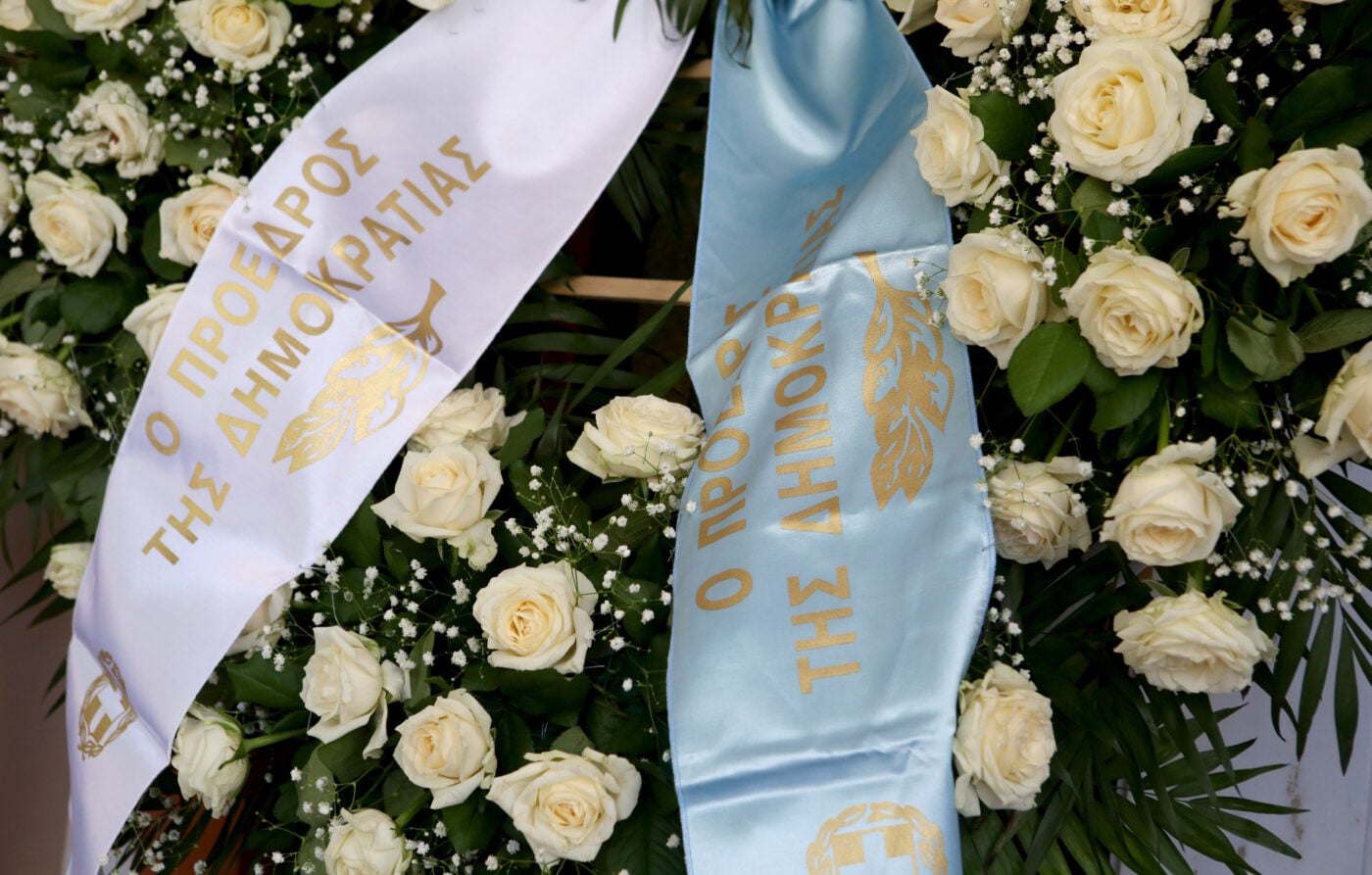 Κηδεία Στέλιου Ράμφου: Το τελευταίο αντίο στον συγγραφέα