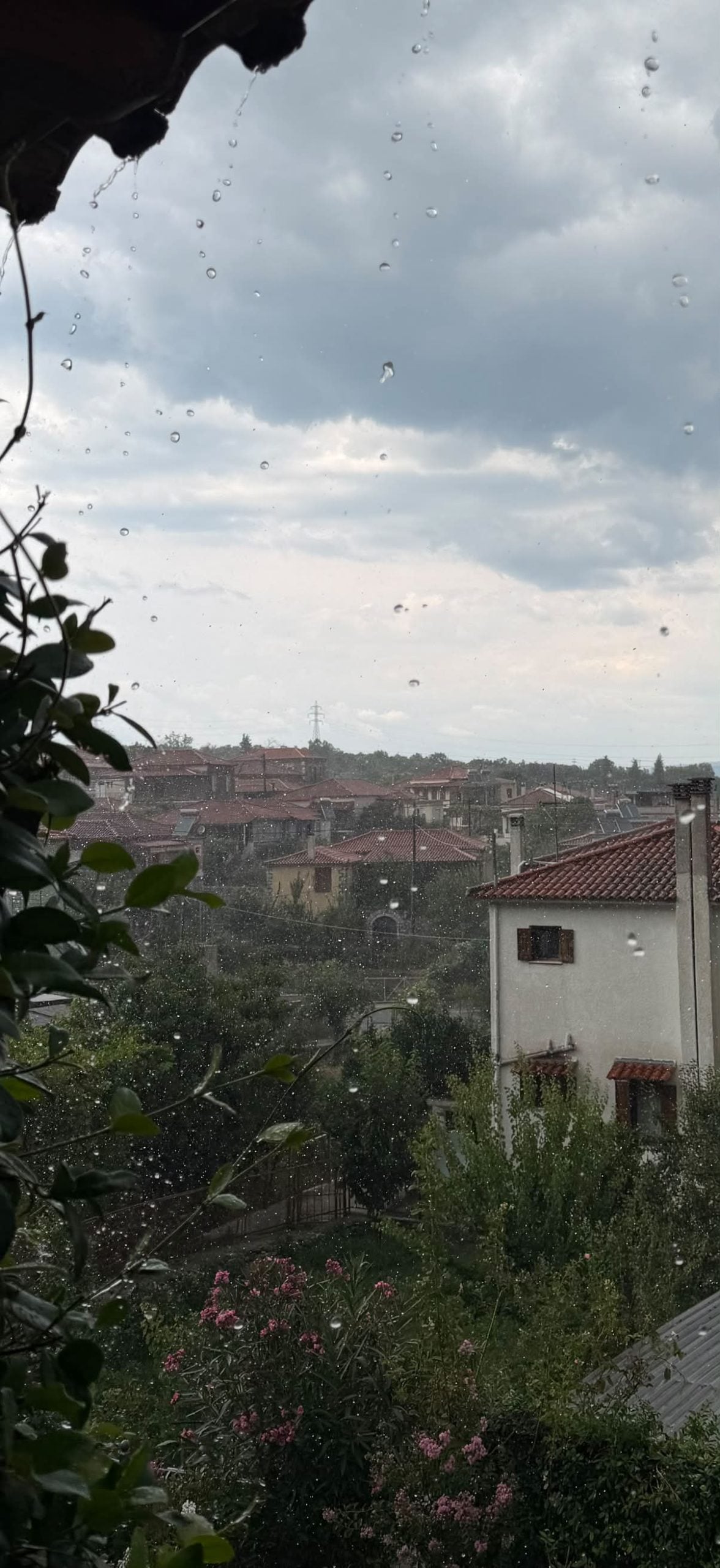 Βροχερή μέρα στο Καστόρι Λακωνίας