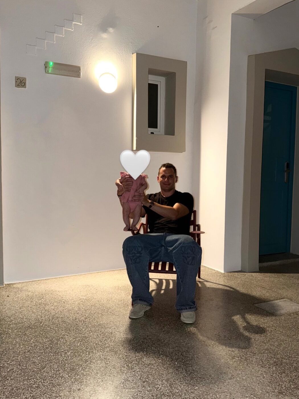 Κατερίνα Καινούργιου: Φωτογραφικό άλμπουμ από το ολιγοήμερο ταξίδι στα Χανιά με τον Παναγιώτη Κουτσουμπή και την κόρη τους, Ξένια