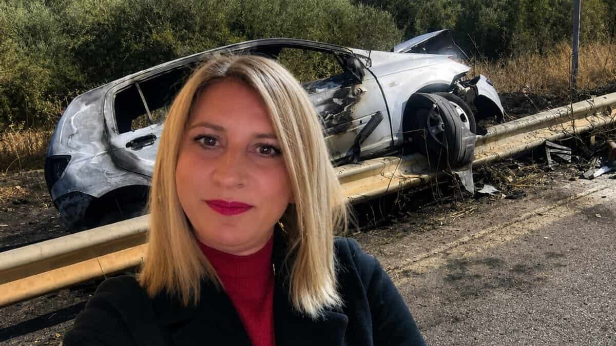 Τραγωδία στην Κάτω Αχαΐα: Η γυναίκα που απανθρακώθηκε μέσα στο αυτοκίνητό της – Η μοιραία στιγμή που επέστρεφε από τη δουλειά της η Ελένη