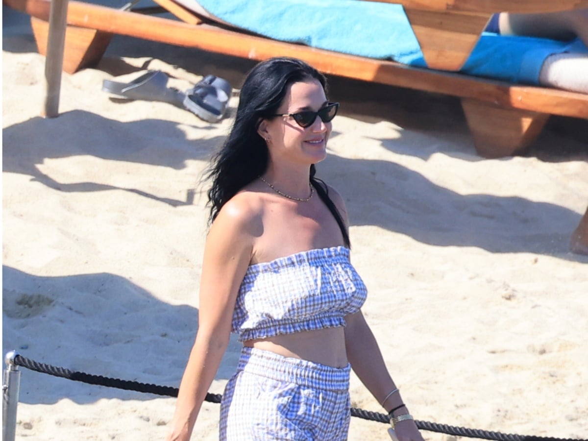 Katy Perry: Νέες φωτογραφίες από το πρόσφατο ταξίδι στη Μύκονο