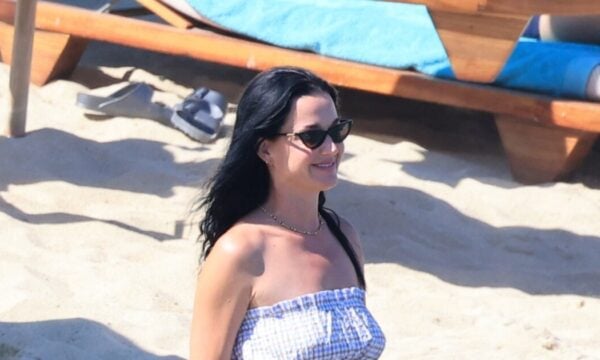 Katy Perry: Νέες φωτογραφίες από το πρόσφατο ταξίδι στη Μύκονο