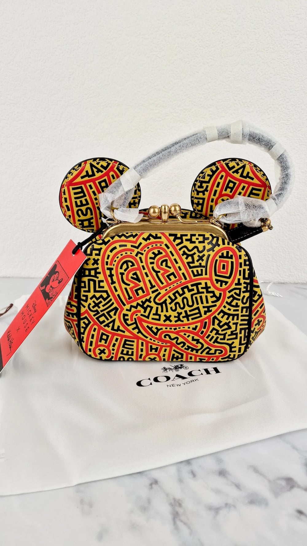 Tony Shafrazi: Η παρέα του Basquiat, του Keith Haring και του Kenny Scharf εμπνέει τη μόδα