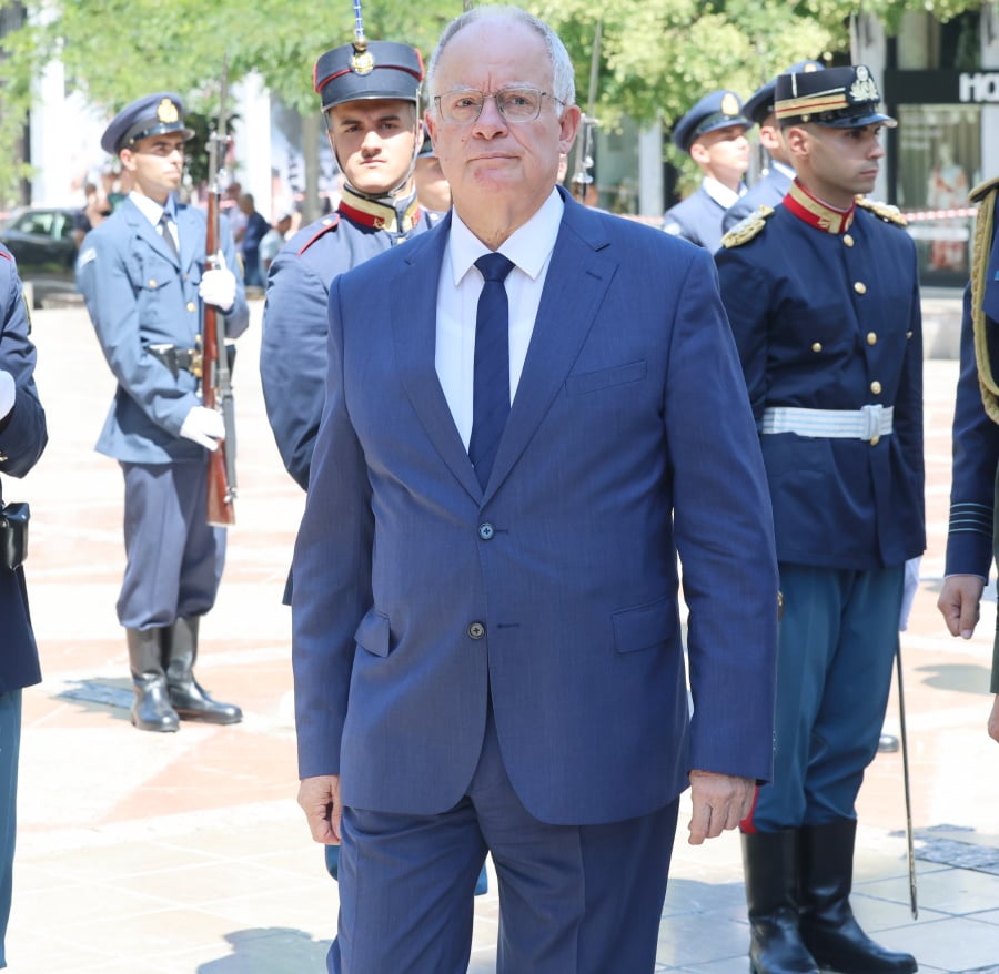 Γιάννης Βαρβιτσιώτης: Το τελευταίο αντίο στο ιστορικό στέλεχος της Νέας Δημοκρατίας και η οικογένειά του