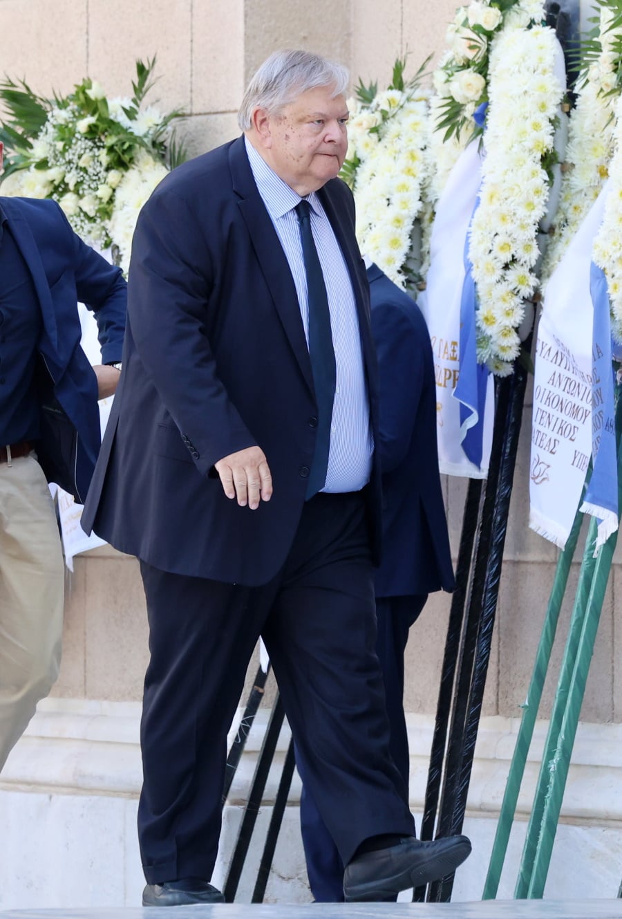 Γιάννης Βαρβιτσιώτης: Το τελευταίο αντίο στο ιστορικό στέλεχος της Νέας Δημοκρατίας και η οικογένειά του
