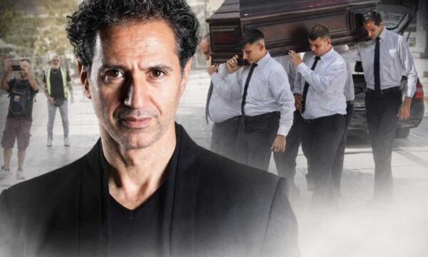 Σταμάτης Κοκότας: Το σημάδι που έστειλε από τον ουρανό την ώρα της κηδείας – Τι έγινε τη στιγμή που έθαβαν τον γιο του