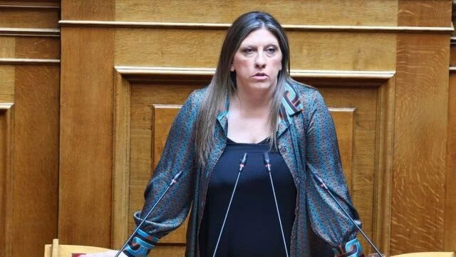 Ζωή Κωνσταντοπούλου: Ποια είναι η καλλονή που της ζητάει με αγωγή 500.000 ευρώ;