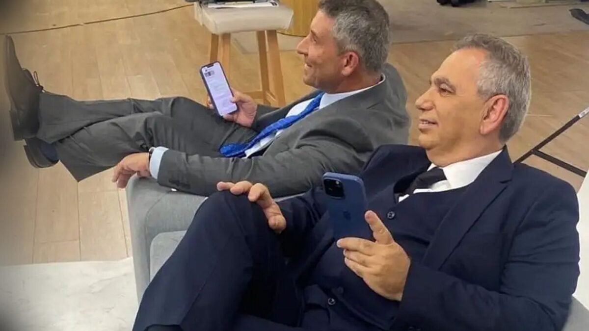 Χιώτης σε Παυλόπουλο για το νέο «Καλημέρα Ελλάδα»: Τώρα στα γεράματα, μάθε γέρο γράμματα