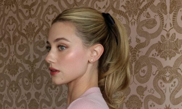 Lili Reinhart: Το ρομαντικό ρετρό χτένισμα που θα σε ταξιδέψει σε άλλη εποχή