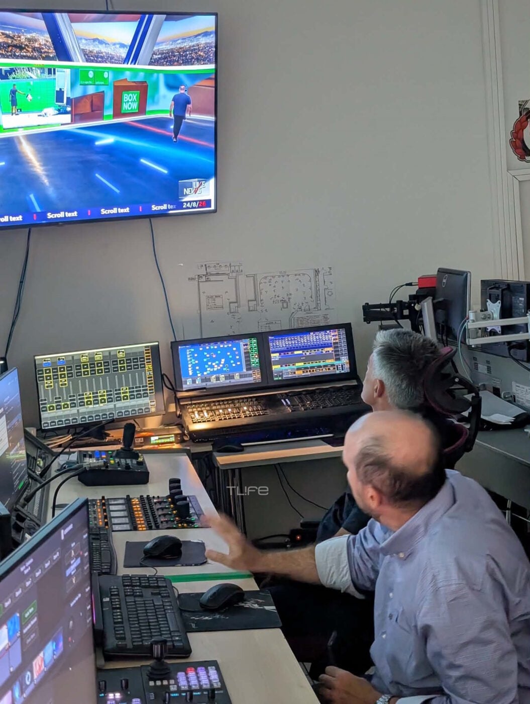 Νίκος Ευαγγελάτος: Backstage φωτογραφίες λίγο πριν την πρεμιέρα του Live News