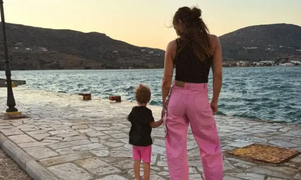 Μαίρη Συνατσάκη: Η υπέροχη φωτογραφία με την κόρη της και το τρυφερό σχόλιο της Ντορέττας Παπαδημητρίου