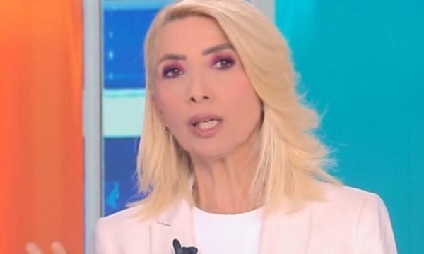Μίνα Καραμήτρου: «Σιγά τώρα μην αλλάζουμε γειτονιές επειδή θέλουμε να ξεχάσουμε κάποιον»