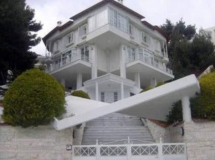 21 χρόνια από τον θάνατο της Βίκυς Μοσχολιού: Η ανάρτηση των παιδιών της και η αμύθητη περιουσία της
