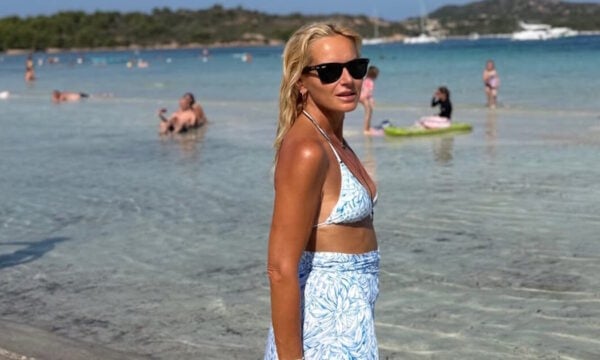 Μαρία Μπεκατώρου: Καλοκαιρινές στιγμές στη Σαρδηνία – Φωτογραφίες