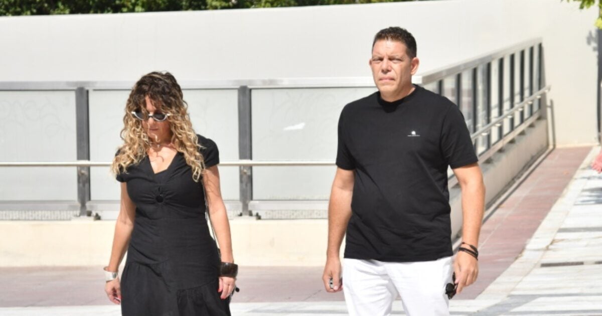 Κηδεία Δημήτρη Κόκοτα: Ο Γρηγόρης Μπιθικώτσης αποχαιρετά τον φίλο του – «Δεν το έχω χωνέψει ακόμα»