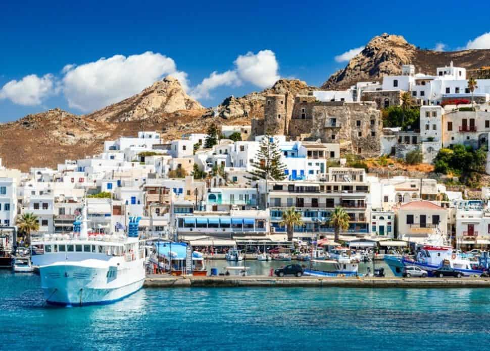 Πατατράκ για γκέι παρουσιαστή: Πήγε στη Νάξο για επανασύνδεση αλλά τον απέρριψε ο πλούσιος πρώην του