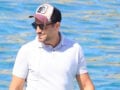 Νίκος Βέρτης: Solo εμφάνιση σε παραλία της Μυκόνου – Φωτογραφίες