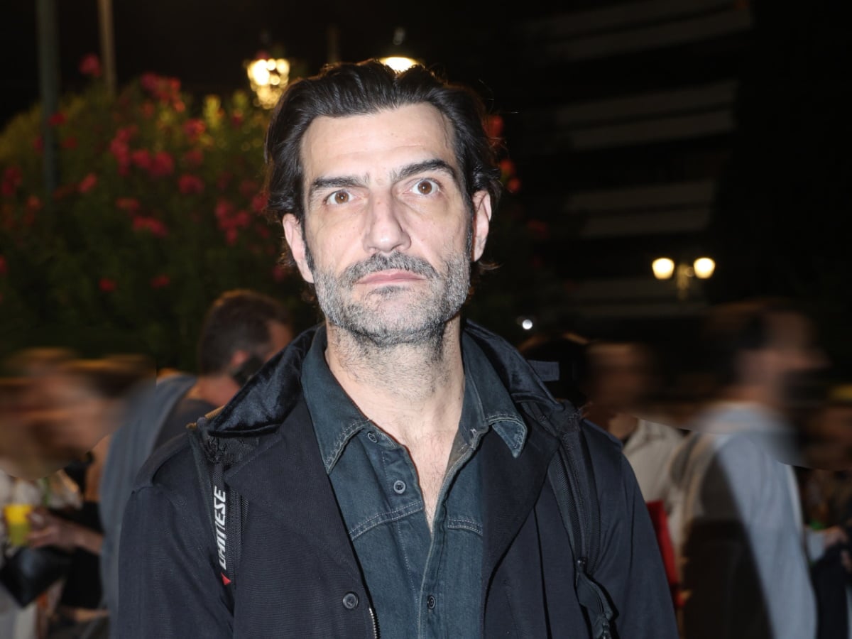 Νίκος Κουρής: «Ο έρωτας είναι η μόνη ζωή και ταυτόχρονα το πιο κοντινό πράγμα στον θάνατο» – Αναφορά στον γιο του