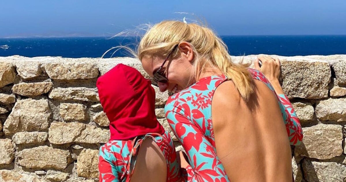 Δούκισσα Νομικού: Η 7χρονη κόρη της την απαθανάτισε να χορεύει στις διακοπές τους – Βίντεο