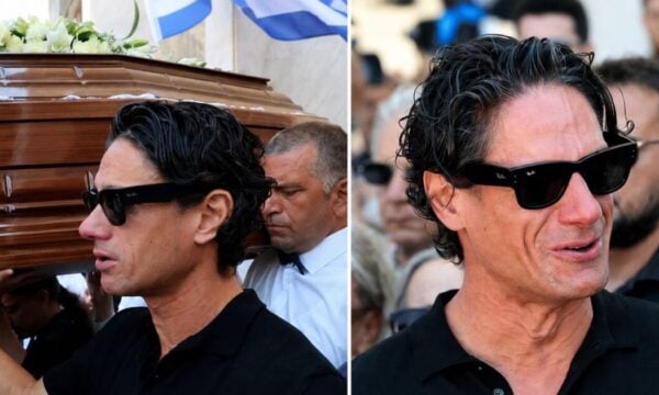 Κηδεία Νίκου Καλογερόπουλου: Ο Πάνος Βλάχος στο Α’ Νεκροταφείο Αθηνών