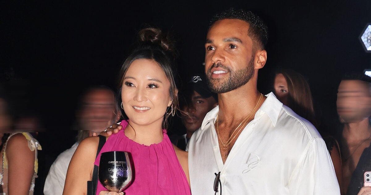 Ashley Park – Lucien Laviscount: Ξανά στη Μύκονο οι πρωταγωνιστές του Emily In Paris στο ξέφρενο πάρτι στο νησί