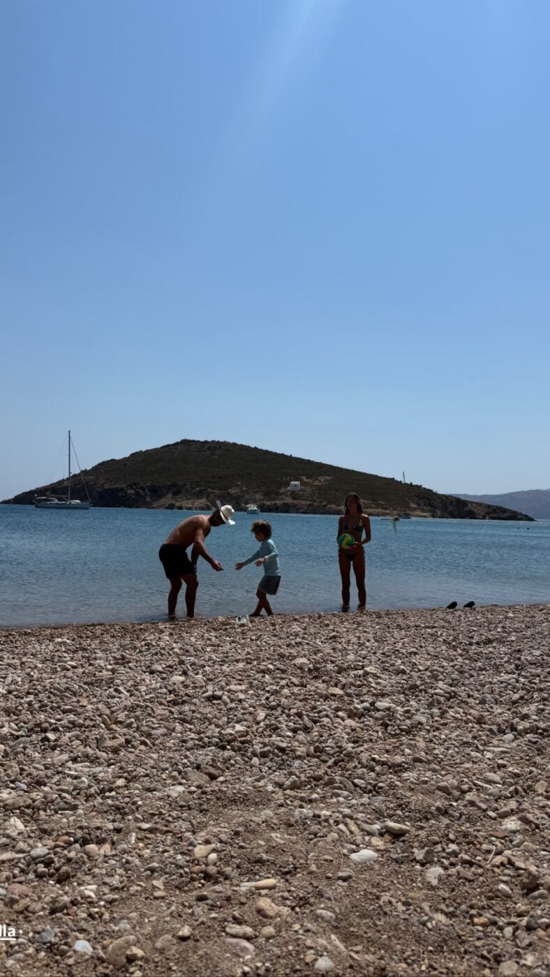 Αμαλία Κωστοπούλου: Νέες φωτογραφίες από την Πάτμο και η ανυπομονησία της για το φθινόπωρο
