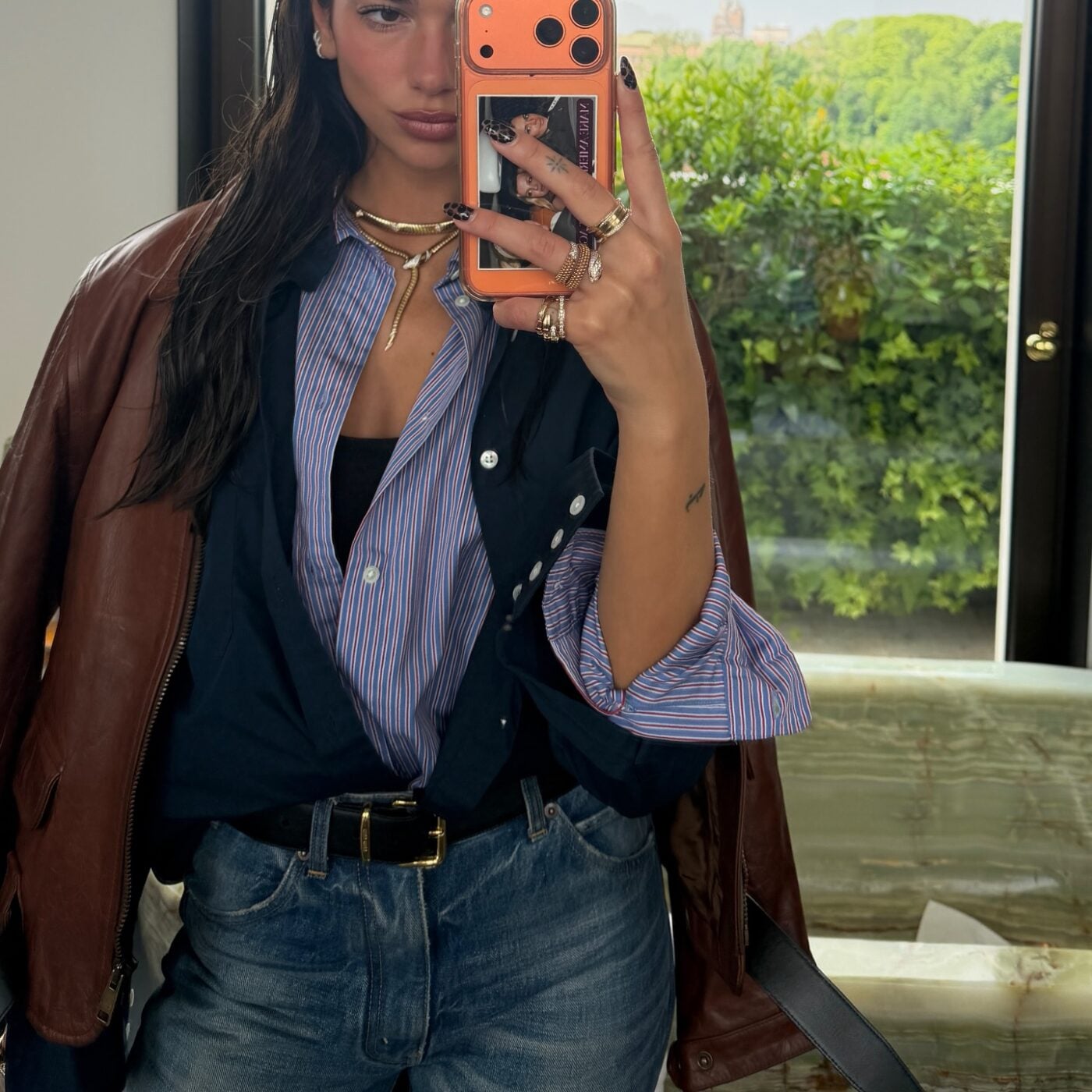 Dua Lipa: Τα πιο εντυπωσιακά manicures της με αφορμή τα γενέθλιά της