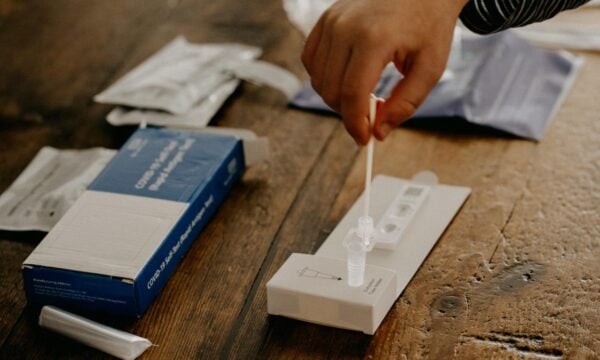 Διάγνωση καρκίνου του εντέρου από το στόμα