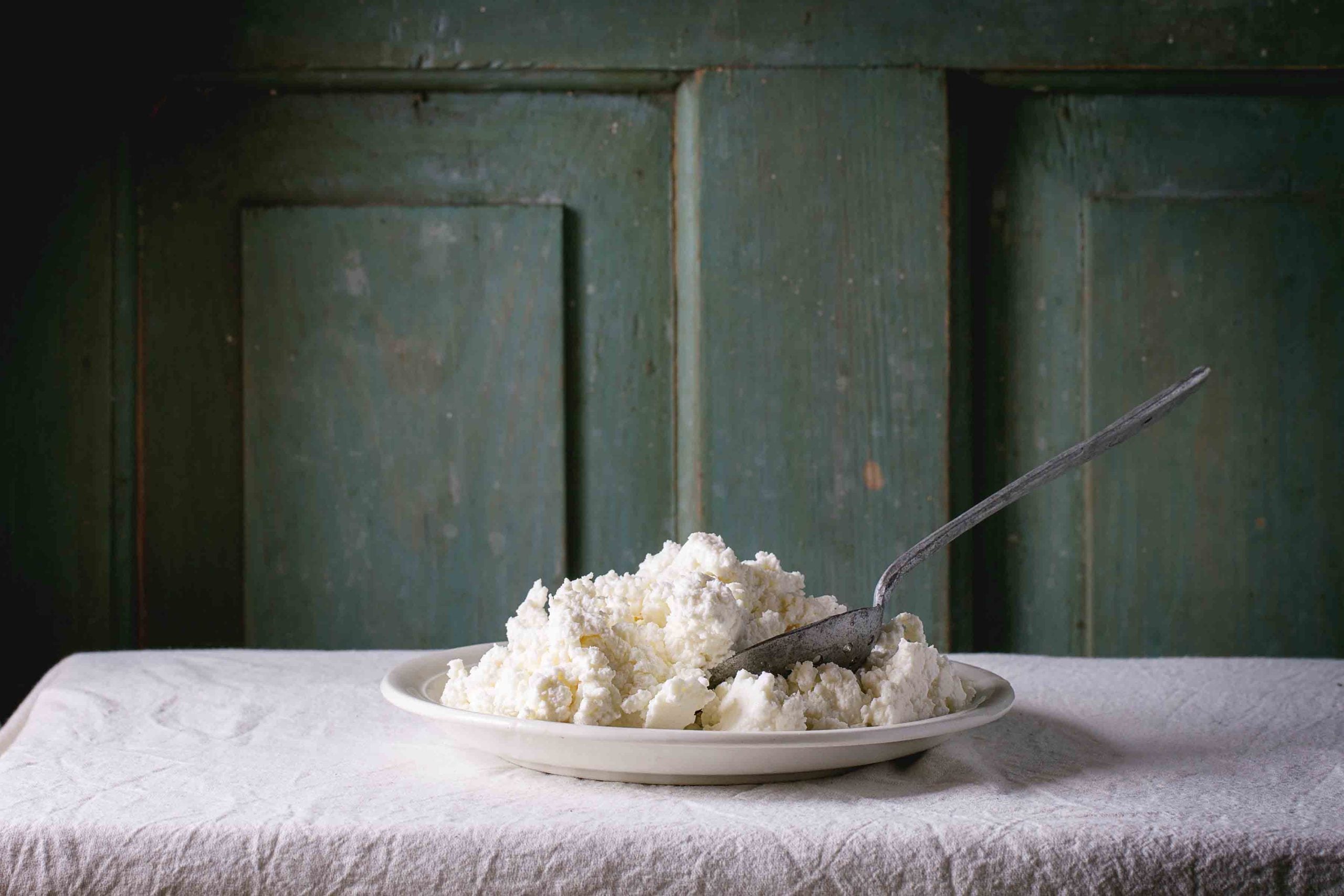 Oρισμένες εκδοχές cottage cheese που διατίθενται στο εμπόριο είναι απροσδόκητα πλούσιες σε νάτριο