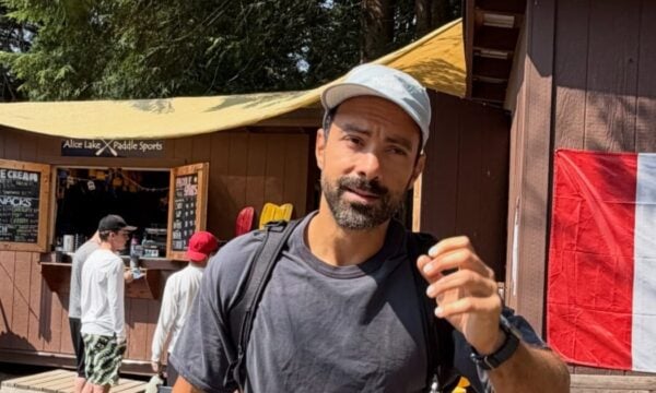 Σάκης Τανιμανίδης: Χιουμοριστικό βίντεο μετά από δύο εβδομάδες στην Αμερική – Νοσταλγία