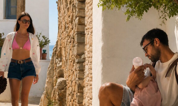 Αντρέας Γεωργίου – Σιμώνη Χριστοδούλου: Στην Τήνο με την ενός έτους κόρη τους, φωτογραφίες
