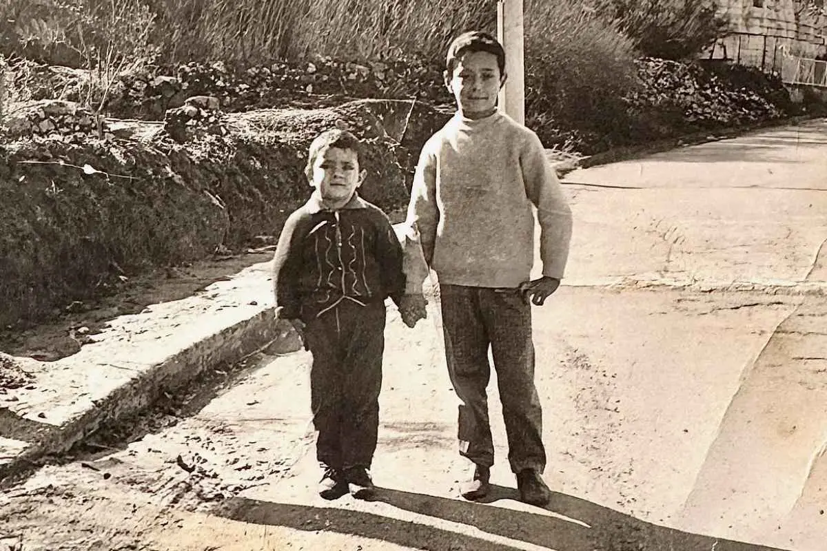 Σωκράτης Αλαφούζος: Παιδική φωτογραφία και εξομολόγηση για τον φόβο που κουβαλούσε μικρός