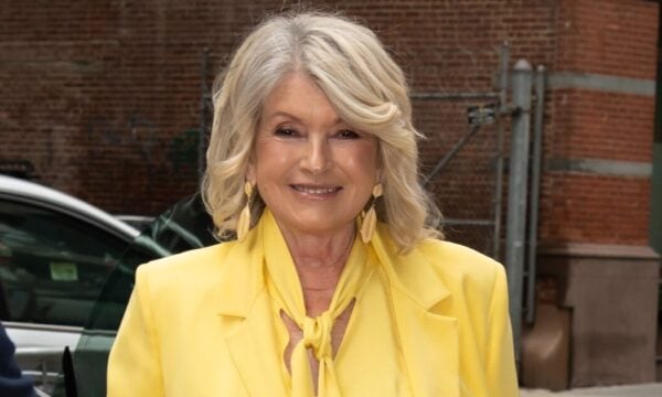 Martha Stewart υιοθέτησε μία από τις μεγαλύτερες τάσεις στα μαλλιά για το φετινό καλοκαίρι