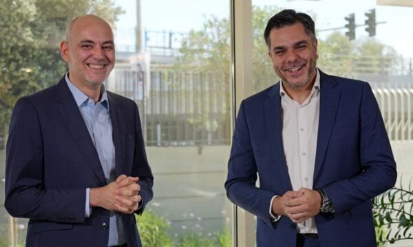 «Στον Εξώστη» έρχεται στον ΣΚΑΪ 100,3