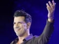 Θοδωρής Φέρρης: Σταμάτησε τη συναυλία και έφαγε μπέργκερ στη σκηνή – Βίντεο