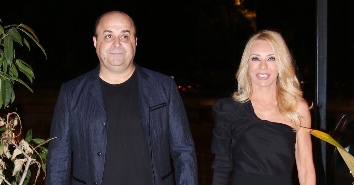 Μάρκος Σεφερλής: Θεατρικά σχέδια, τηλεοπτικές αναμνήσεις και επιτυχία στο πλευρό της Έλενας Τσαβαλιά